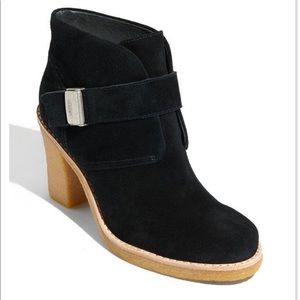 Ugg Sz 6 brienne black suede boots